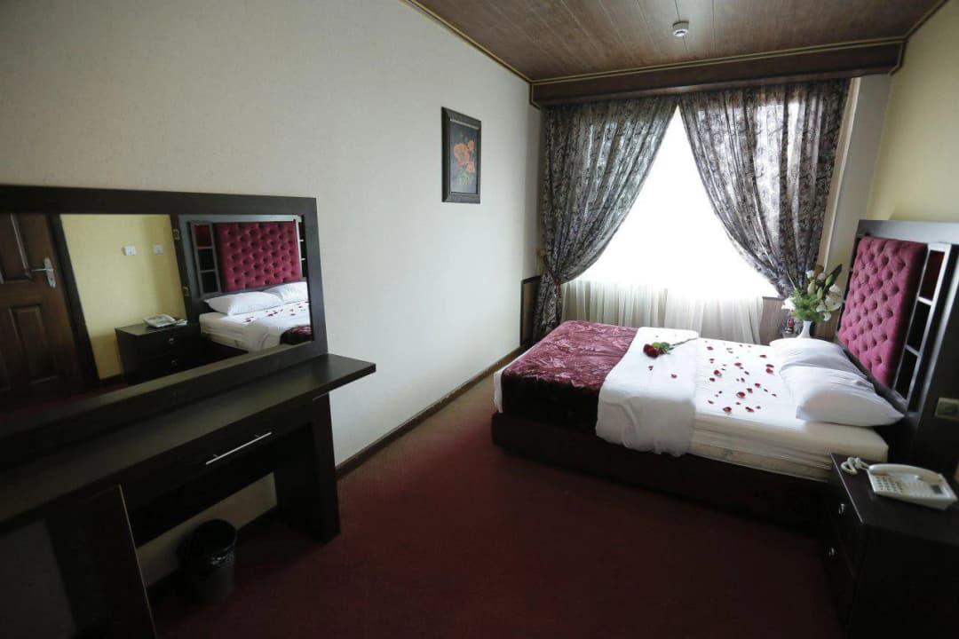 image-gallery
