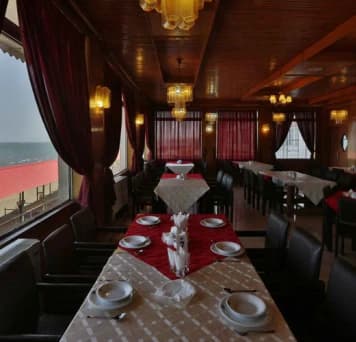 Bandar-anzali-Bozorg-kadosan