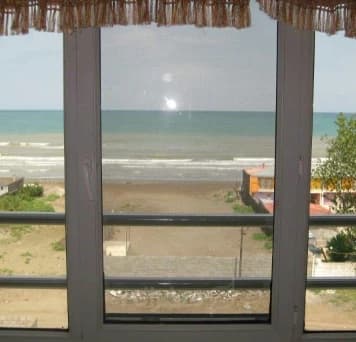 Bandar-anzali-Safir