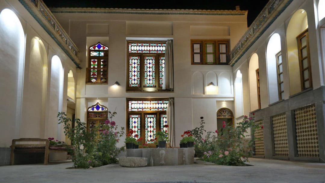 image-gallery