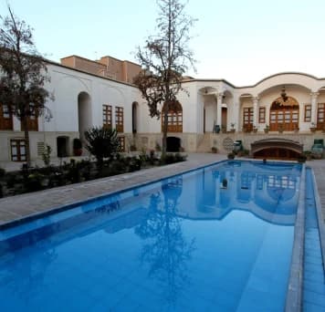 Kashan-Emarat-mandegar