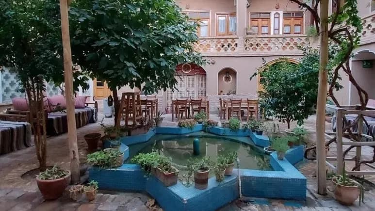 image-gallery