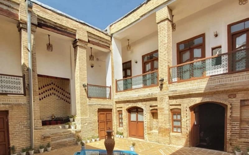 image-gallery