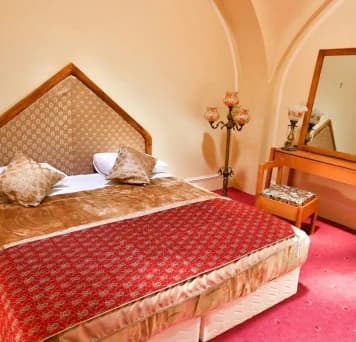Kermanshah-Lale-biston