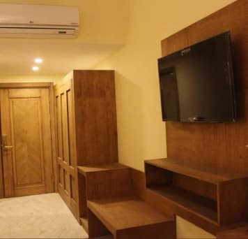 Kish-island-Royan-ghaem