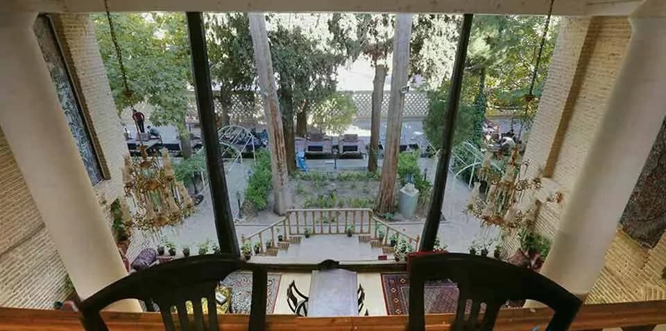 image-gallery