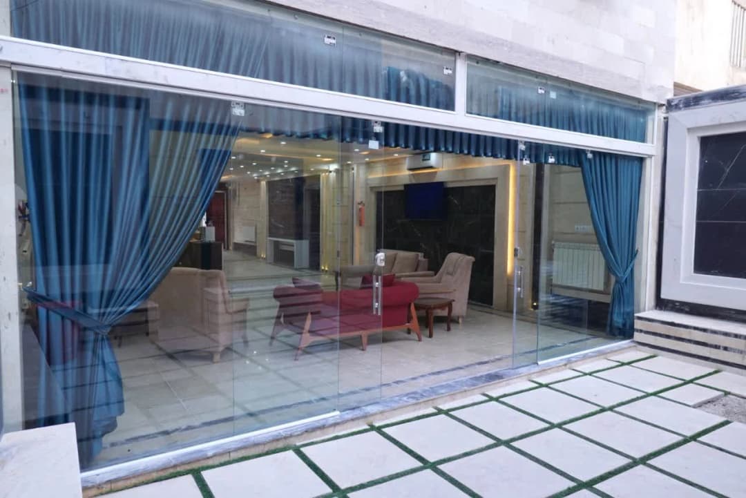 image-gallery