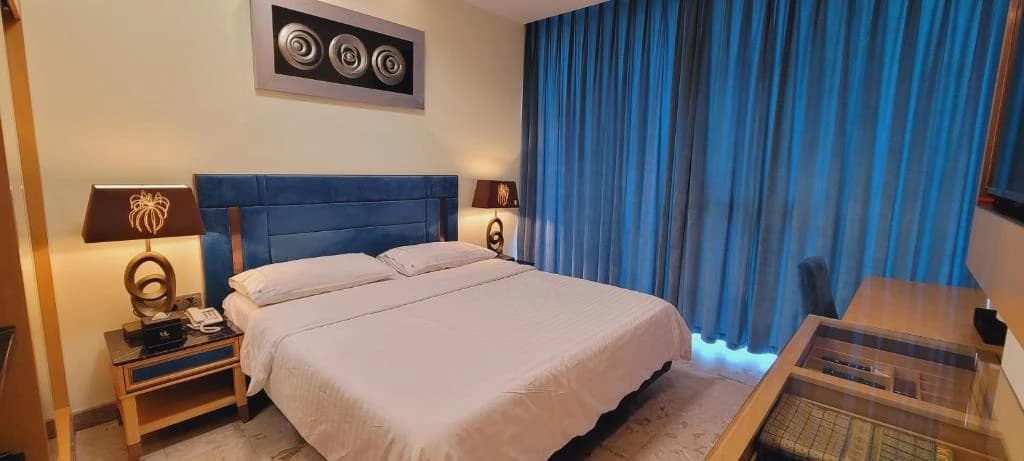 image-gallery