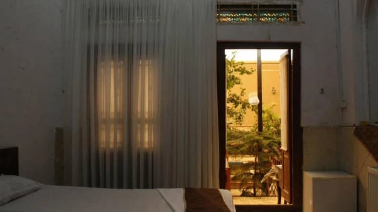 image-gallery